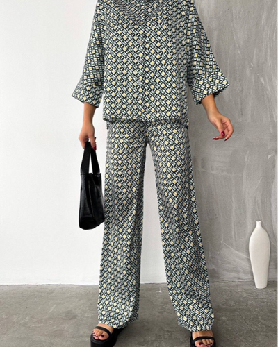 Printed shirt with trousers