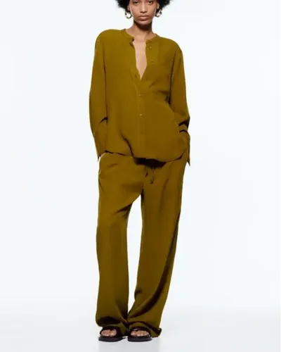 Oversize blouse with trousers 