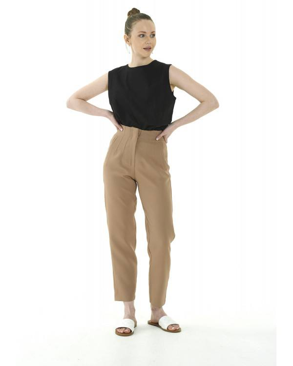 High waisted trousers 